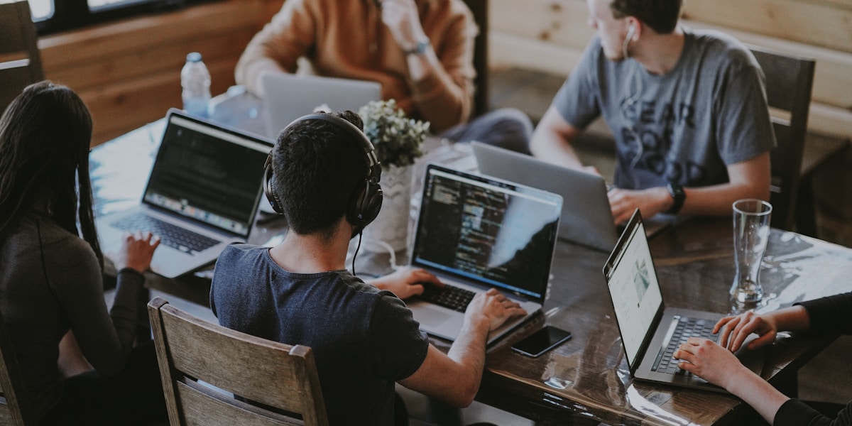 Benefits of Coworking Spaces for Startups: The Complete Guide for 2026